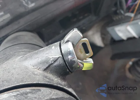 1981 Ford F100 из США, поврежденный, VIN 1FTCF10D2BPA68377